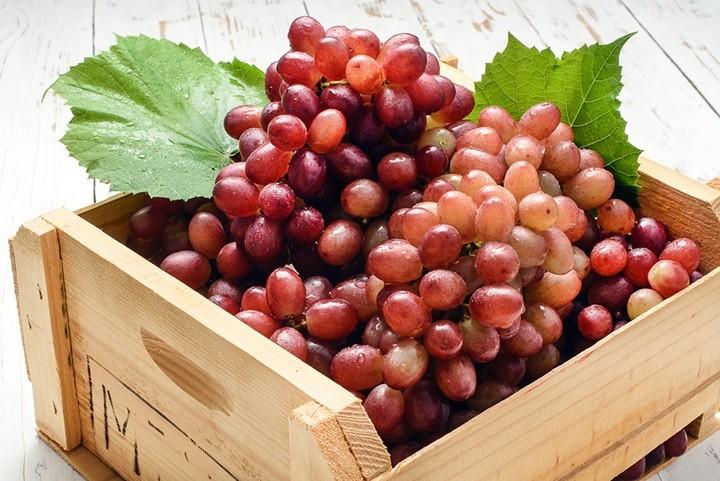 how-to-peel-grapes