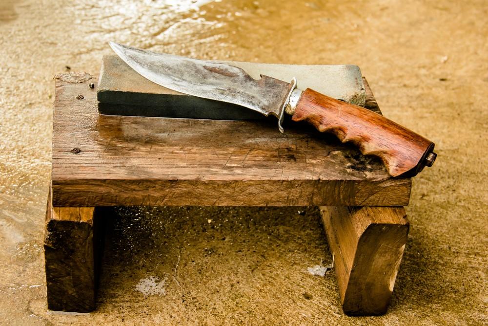 A Complete Guide On How To Sharpen A Machete