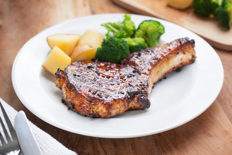 What You Need To Know About Pork Chop Calories