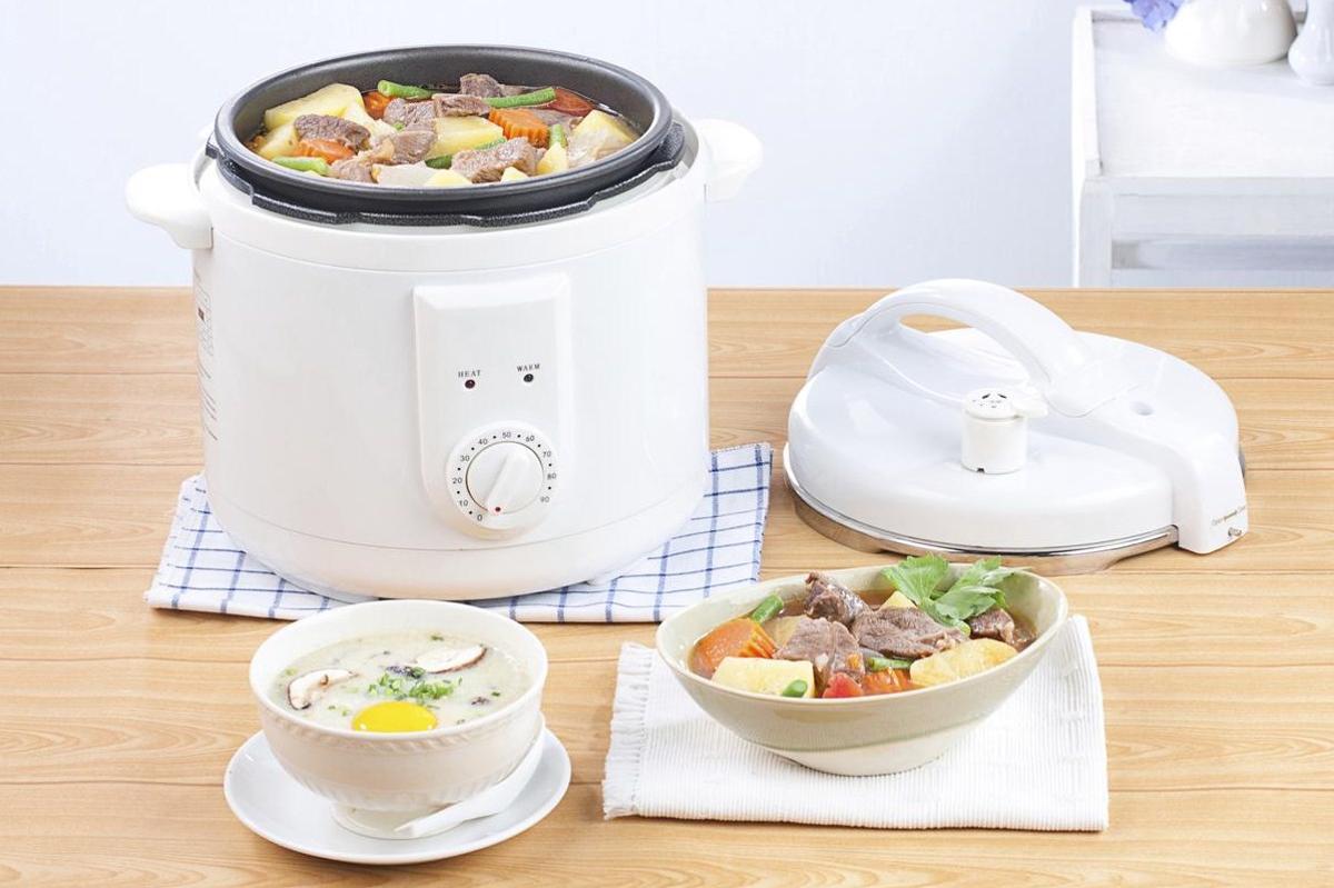 10 of the Best Japanese Rice Cookers For Your Kitchen - Cuisine Bank